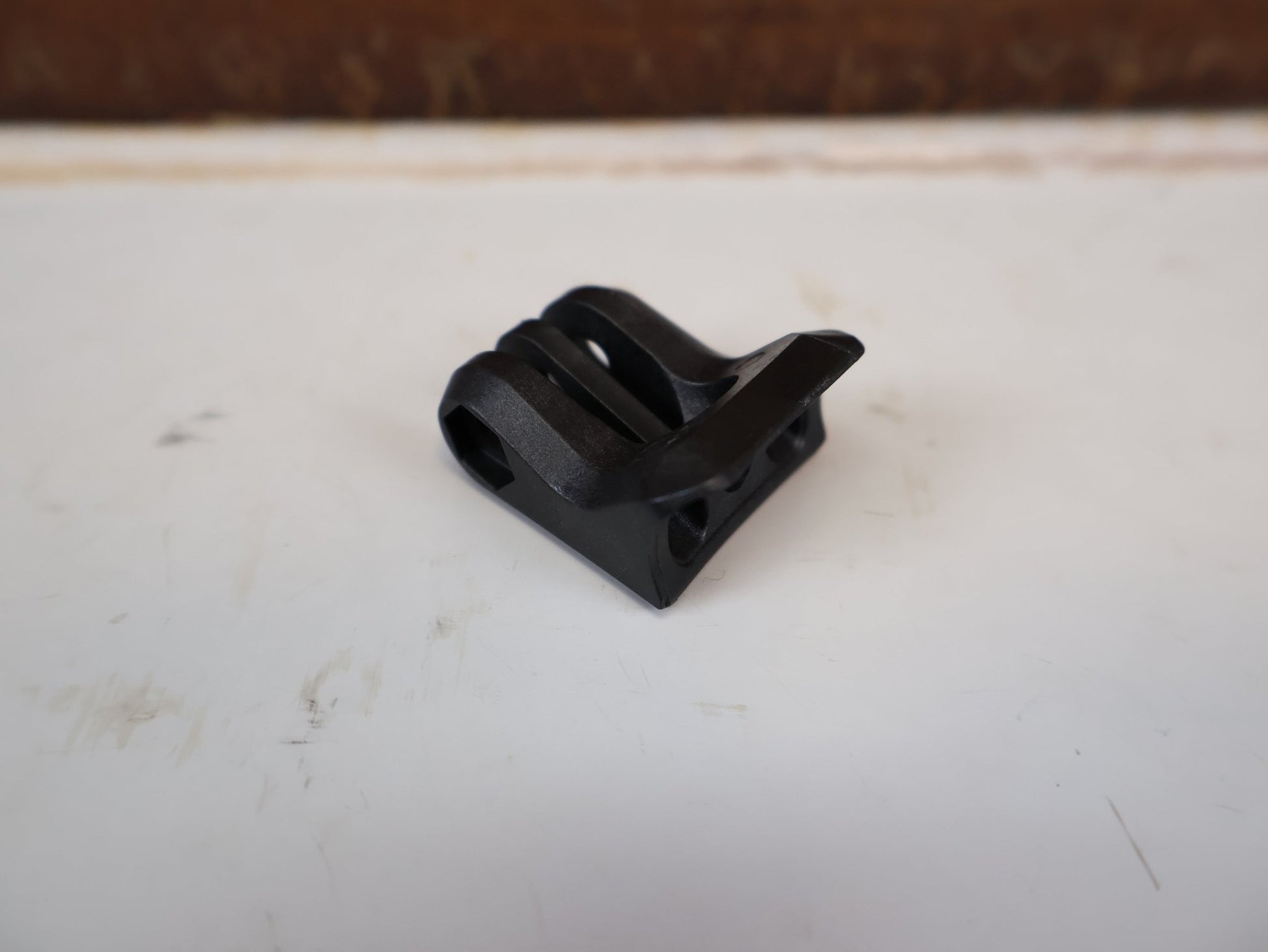 Vorbau von Trek, TREK MADONE SLR GEN 7 INTEGRATED BAR/STEM BLENDR-SOCKEL MONO / 5306655 vor USEDBIKES-OB.DE Hintergrund