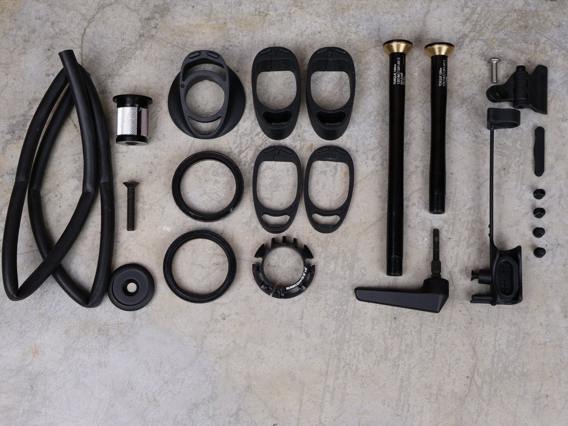 Rennradrahmen von Trek, TREK MADONE SLR GEN 8 CARBON DISC RAHMENSET ICON COULER S vor USEDBIKES - OB.DE Hintergrund