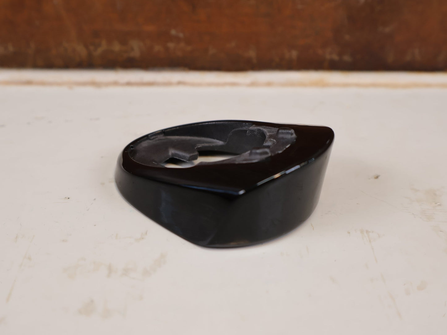 Zubehör von Trek, TREK MADONE SLR HEADSET COVER STEUERSATZ ABDECKUNG BLACK W591670 vor USEDBIKES-OB.DE Hintergrund