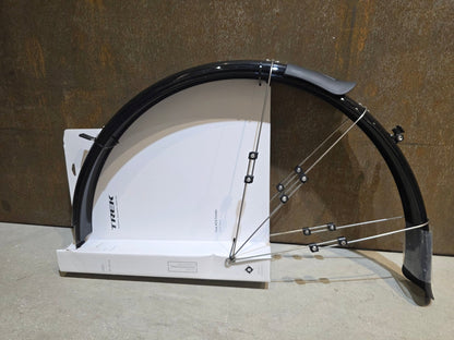 Zubehör von Trek, TREK NCS SCHUTZBLECHSET / 5339048 / 700C X 35 - 45MM VORNE UND HINTEN vor USEDBIKES - OB.DE Hintergrund