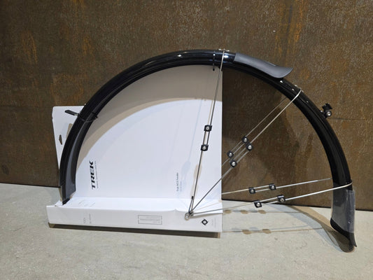 Zubehör von Trek, TREK NCS SCHUTZBLECHSET / 5339048 / 700C X 35 - 45MM VORNE UND HINTEN vor USEDBIKES - OB.DE Hintergrund