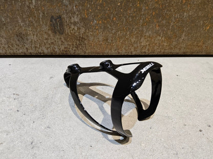 Trinkflaschen und Halter von Trek, TREK PRO CARBON FLASCHENHALTER / BLACK vor USEDBIKES - OB.DE Hintergrund