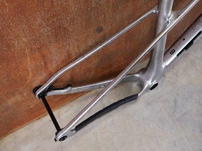 Mountainbikerahmen von Trek, TREK PROCALIBER C GEN 3 RAHMENSET / GRÖSSE M/L – TREK FACTORY RACING TEAM LACKIERUNG vor USEDBIKES - OB.DE Hintergrund