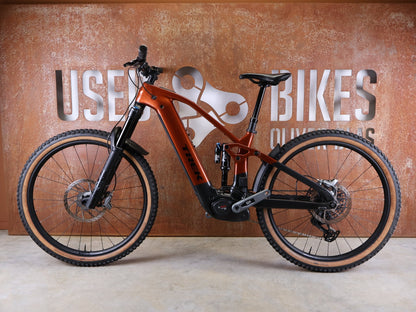 E - Mountainbike von Trek, TREK RAIL+ 9.8 GX AXS T - TYPE GEN 5 / PENNYFLAKE / S vor USEDBIKES - OB.DE Hintergrund