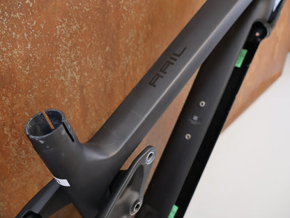 Zubehör von Trek, TREK RAIL C GEN 1 CARBON ERSATZRAHMEN M / E-MTB FRAME SET OCLV vor USEDBIKES-OB.DE Hintergrund