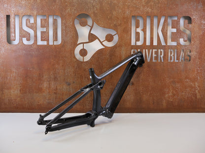 Zubehör von Trek, TREK RAIL CARBON RAHMENSET L / PRISMATIC PEARL LIGHT GREY 2022-2023 vor USEDBIKES-OB.DE Hintergrund