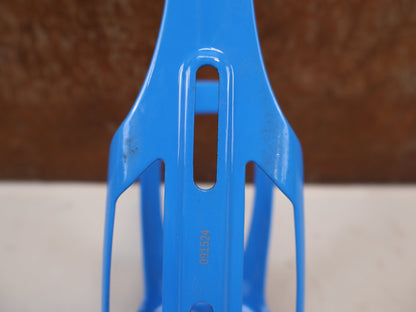 Trinkflaschen und Halter von Trek, Trek RSL Aero Carbon Flaschenhalter OCLV Blue Navy 35g vor USEDBIKES-OB.DE Hintergrund