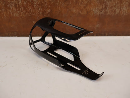 Trinkflaschen und Halter von Trek, Trek RSL Aero Flaschenhalter OCLV Carbon Black/Grey vor USEDBIKES-OB.DE Hintergrund