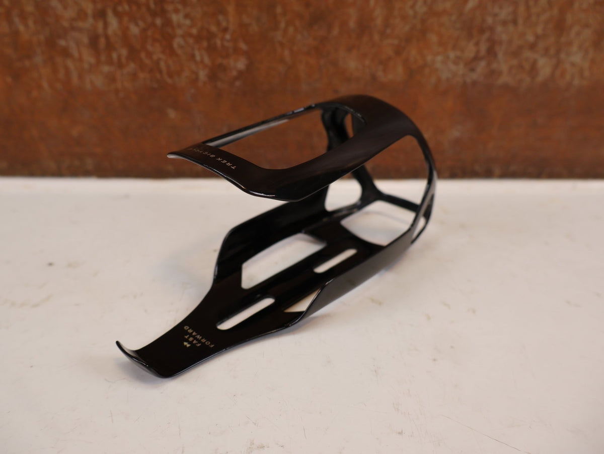 Trinkflaschen und Halter von Trek, Trek RSL Aero Flaschenhalter OCLV Carbon Black/Grey vor USEDBIKES-OB.DE Hintergrund