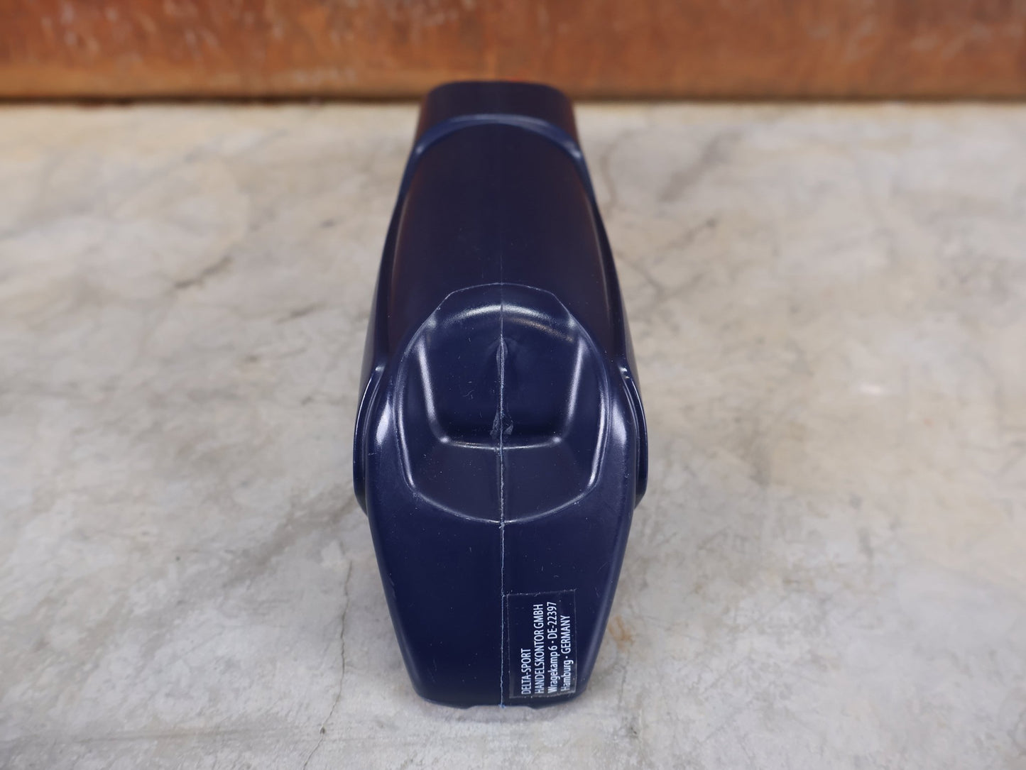 Trinkflaschen und Halter von Trek, TREK RSL AERO TRINKFLASCHE / 591ML / LIDL - TREK TEAM FLASCHE vor USEDBIKES - OB.DE Hintergrund