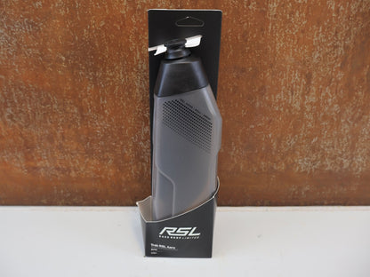 Trinkflaschen und Halter von Trek, TREK RSL AERO TRINKFLASCHE / GREY / 591 ML / FAHRRAD TRINKFLASCHE / 5324024 vor USEDBIKES-OB.DE Hintergrund