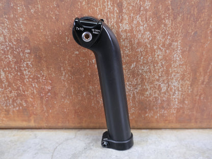 Sattelstütze von Bontrager, TREK SEAT MAST CARBON SITZTURMAUFSATZ SATTELSTÜTZE 175MM / SB 20MM vor USEDBIKES - OB.DE Hintergrund