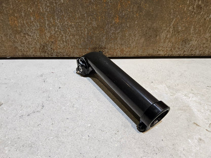 Sattelstütze von Bontrager, TREK SEAT MAST CARBON SITZTURMAUFSATZ SATTELSTÜTZE 175MM / SB 20MM vor USEDBIKES - OB.DE Hintergrund
