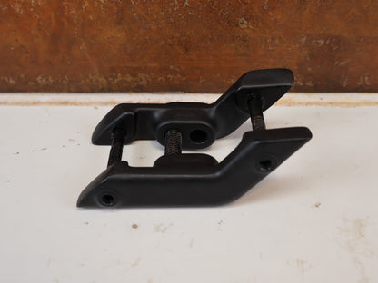 Vorbau von Trek, TREK SLASH 2024 MULLET LOWER SHOCK MOUNT BRACKETS / HAN 5317349 vor USEDBIKES-OB.DE Hintergrund