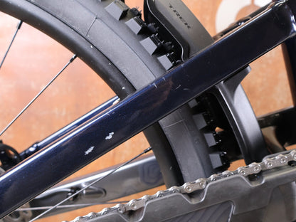 Mountainbike von Trek, TREK SLASH 8 GEN 6 / MARIANAS BLUE / M vor USEDBIKES - OB.DE Hintergrund