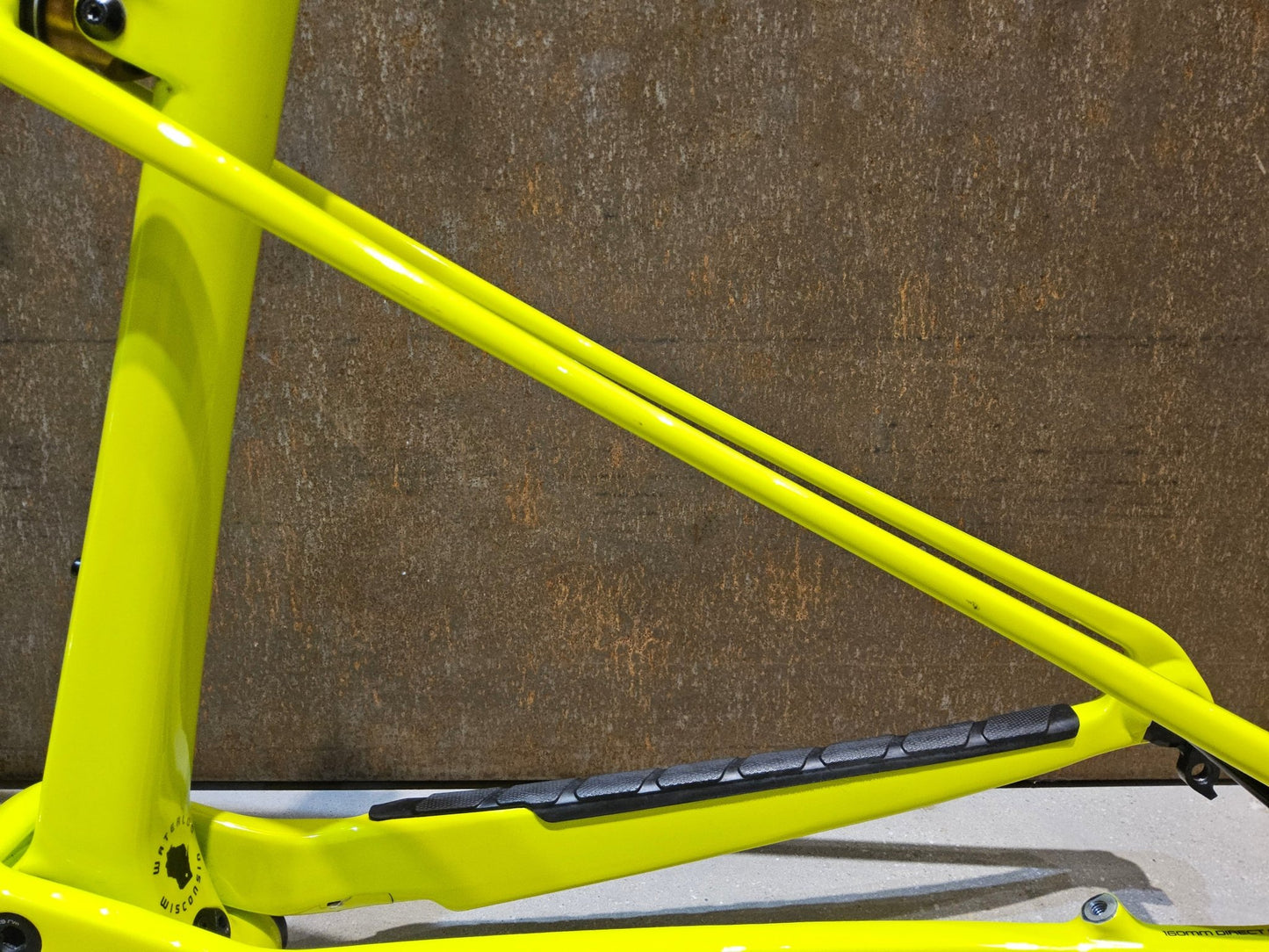 Mountainbikerahmen von Trek, TREK SUPERCALIBER GEN 1 FRAMESET INKL FEDERGABEL FOX PERFORMANCE / L vor USEDBIKES - OB.DE Hintergrund
