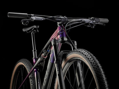 Mountainbike von Trek, TREK SUPERCALIBER SL 9.7 GX AXS T - TYPE GEN 2 / L vor USEDBIKES - OB.DE Hintergrund