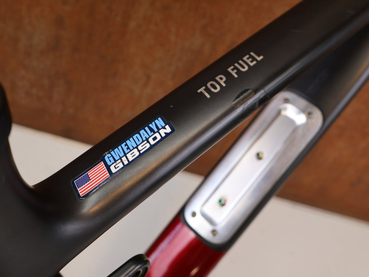 Mountainbikerahmen von Trek, TREK TOP FUEL CARBON RAHMEN / GRÖßE M / FACTORY RACING TEAM / BASTLERWARE vor USEDBIKES-OB.DE Hintergrund