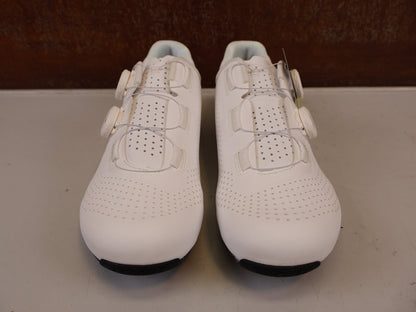RR-Herrenschuhe von Trek, TREK VELOCIS RENNRADSCHUHE WHITE CARBON BOA METNET vor USEDBIKES-OB.DE Hintergrund