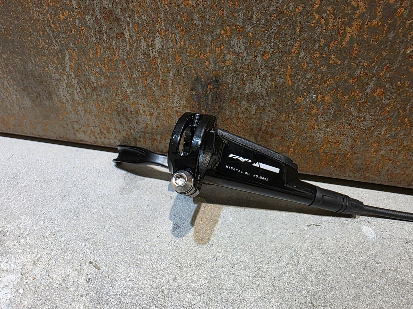 Bremse von TRP, TRP TRAIL EVO HD - M843 SCHEIBENBREMSE 203MM VORNE UND HINTEN vor USEDBIKES - OB.DE Hintergrund
