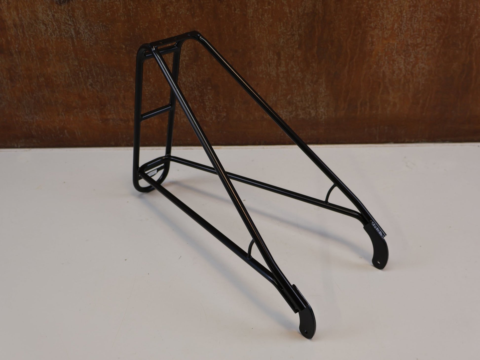 Schutzbleche & Gepäckträger von Tubus, TUBUS DISCO 28 / CHROM-MOLYBDÄN GEPÄCKTRÄGER / DISC SCHNELLSPANNER vor USEDBIKES-OB.DE Hintergrund