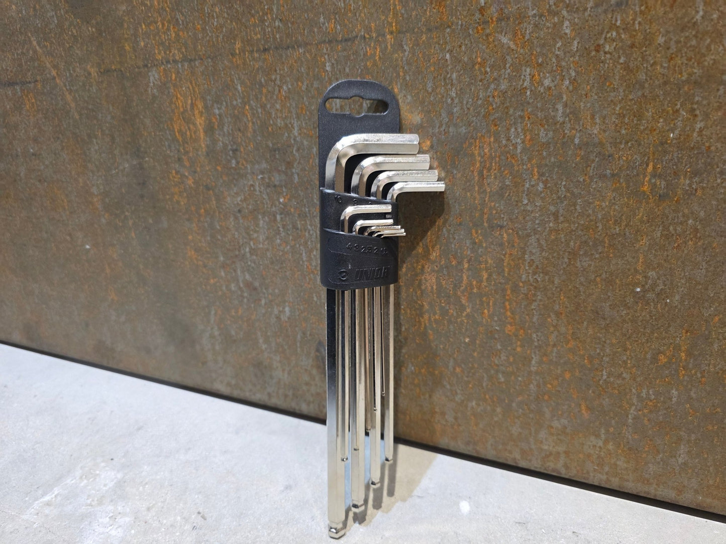 Luftpumpen & Werkzeug von Unior, UNIOR LONG BALL END HEX WRENCH / INNESECHSKANT SCHLÜSSELSET vor USEDBIKES - OB.DE Hintergrund
