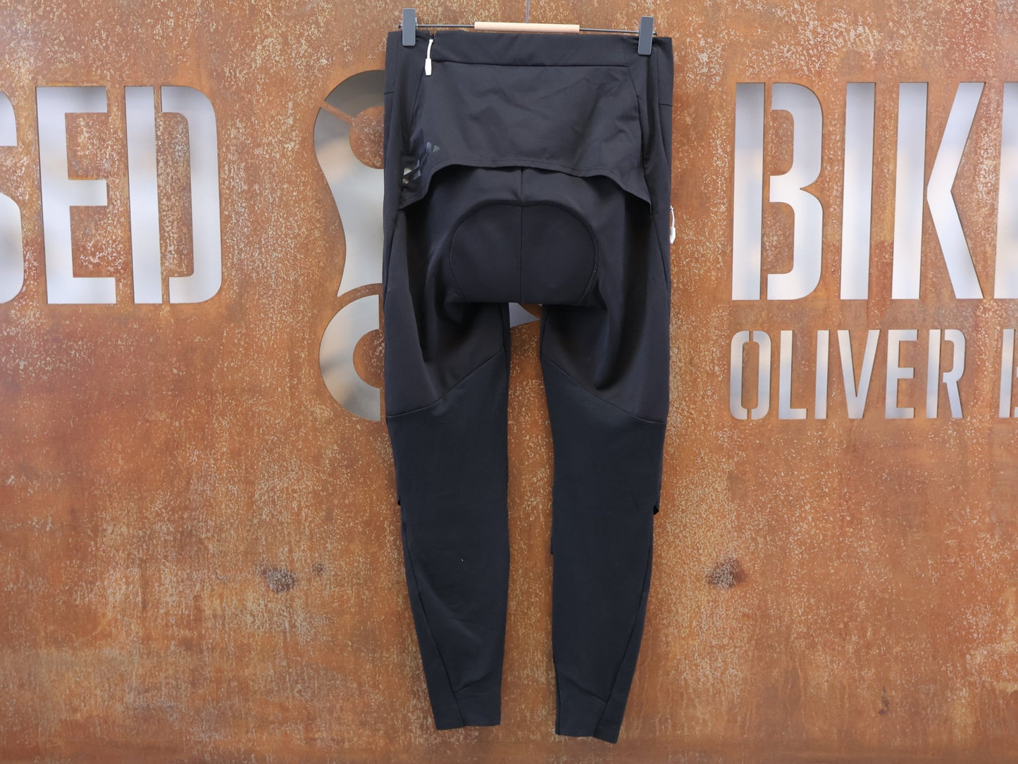 Hosen Damen von Vaude, VAUDE WOMEN'S KURO WARM / HYBRID GRAVEL TIGHTS / GR. 38 S / SCHWARZ vor USEDBIKES-OB.DE Hintergrund