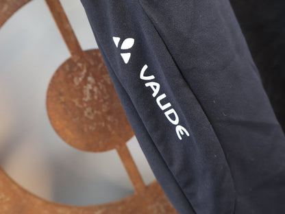 Hosen Damen von Vaude, VAUDE WOMEN'S KURO WARM / HYBRID GRAVEL TIGHTS / GR. 38 S / SCHWARZ vor USEDBIKES-OB.DE Hintergrund