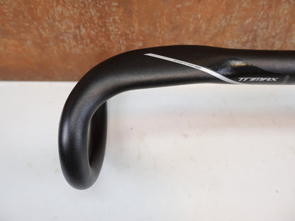 Lenker von Vision, Vision TriMax Aero Lenker 31.8 x 420 mm Aluminium 302g vor USEDBIKES-OB.DE Hintergrund