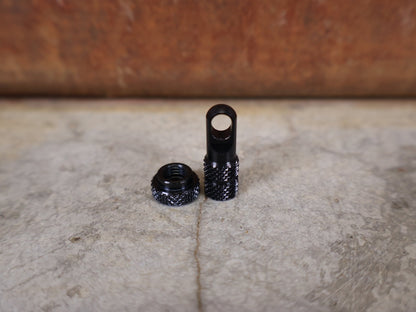 Reifen von Vittoria, VITTORIA TUBELESS VENTIL MULTIWAY UNIVERSAL KIT / 40 MM – PRESTA – GRÜN ELOXIERT vor USEDBIKES - OB.DE Hintergrund