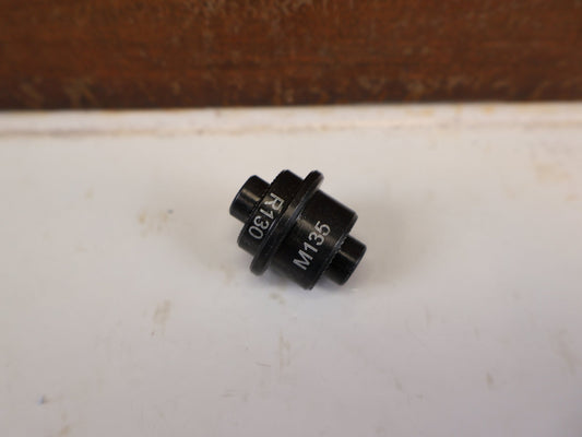 Rollentrainer & Zubehör von Wahoo, WAHOO ADAPTER SET SCHNELLSPANNER KICKR / KICKR CORE vor USEDBIKES-OB.DE Hintergrund
