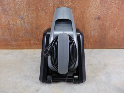 Rollentrainer von Wahoo, WAHOO KICKR HEADWIND BLUETOOTH - VENTILATOR WFBKTR7EU vor USEDBIKES - OB.DE Hintergrund