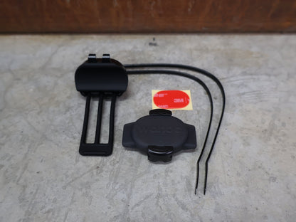 GPS - Geräte & Sensoren von Wahoo, WAHOO RPM SPEED & CADENCE – SENSORSET / BLUETOOTH & ANT+ / WFRPMC vor USEDBIKES - OB.DE Hintergrund