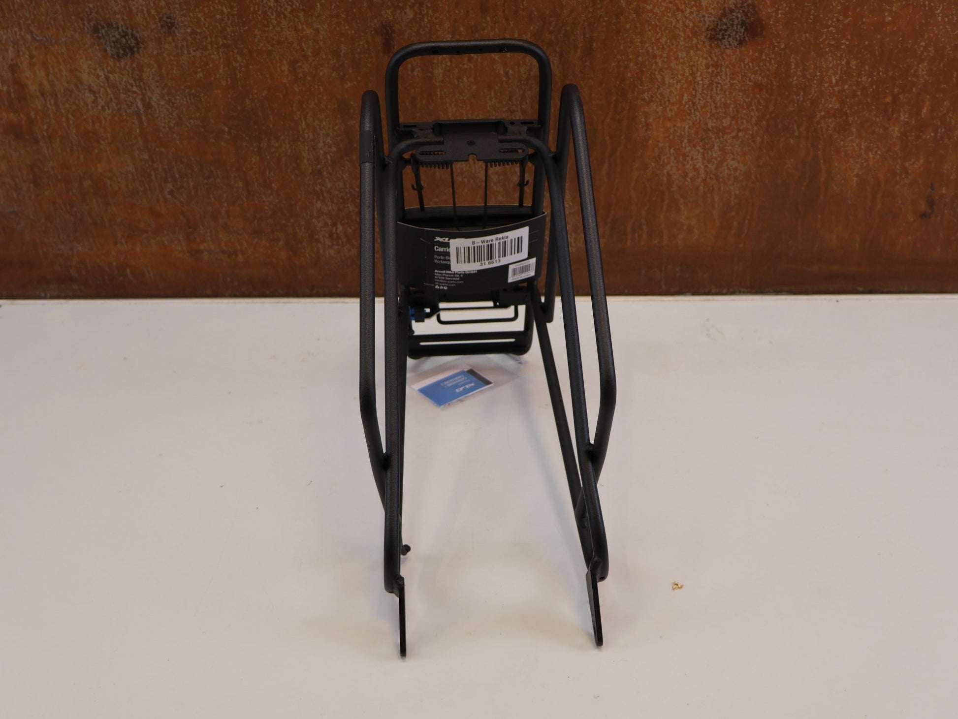 Schutzbleche & Gepäckträger von XLC, XLC CARRY MORE RP-R14 / GEPÄCKTRÄGER 26-29 ZOLL / B-WARE OHNE MONTAGEMATERIAL vor USEDBIKES-OB.DE Hintergrund