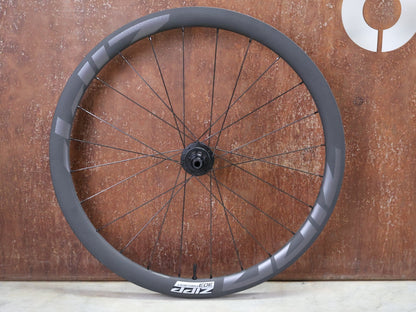 Laufrad/Laufradsatz von Zipp, ZIPP 303 FIRECREST CARBON LAUFRADSATZ DISC vor USEDBIKES - OB.DE Hintergrund