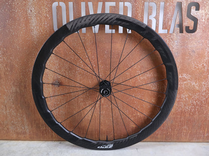 Laufrad/Laufradsatz von Zipp, ZIPP 353 NSW / CARBON LAUFRADSATZ / TUBELESS / CENTERLOCK / SRAM XDR / 1371 G vor USEDBIKES - OB.DE Hintergrund