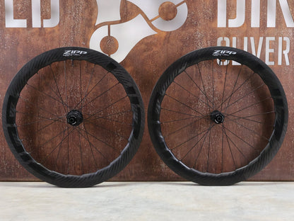 Laufrad/Laufradsatz von Zipp, ZIPP 454 NSW LAUFRADSATZ DISC vor USEDBIKES - OB.DE Hintergrund