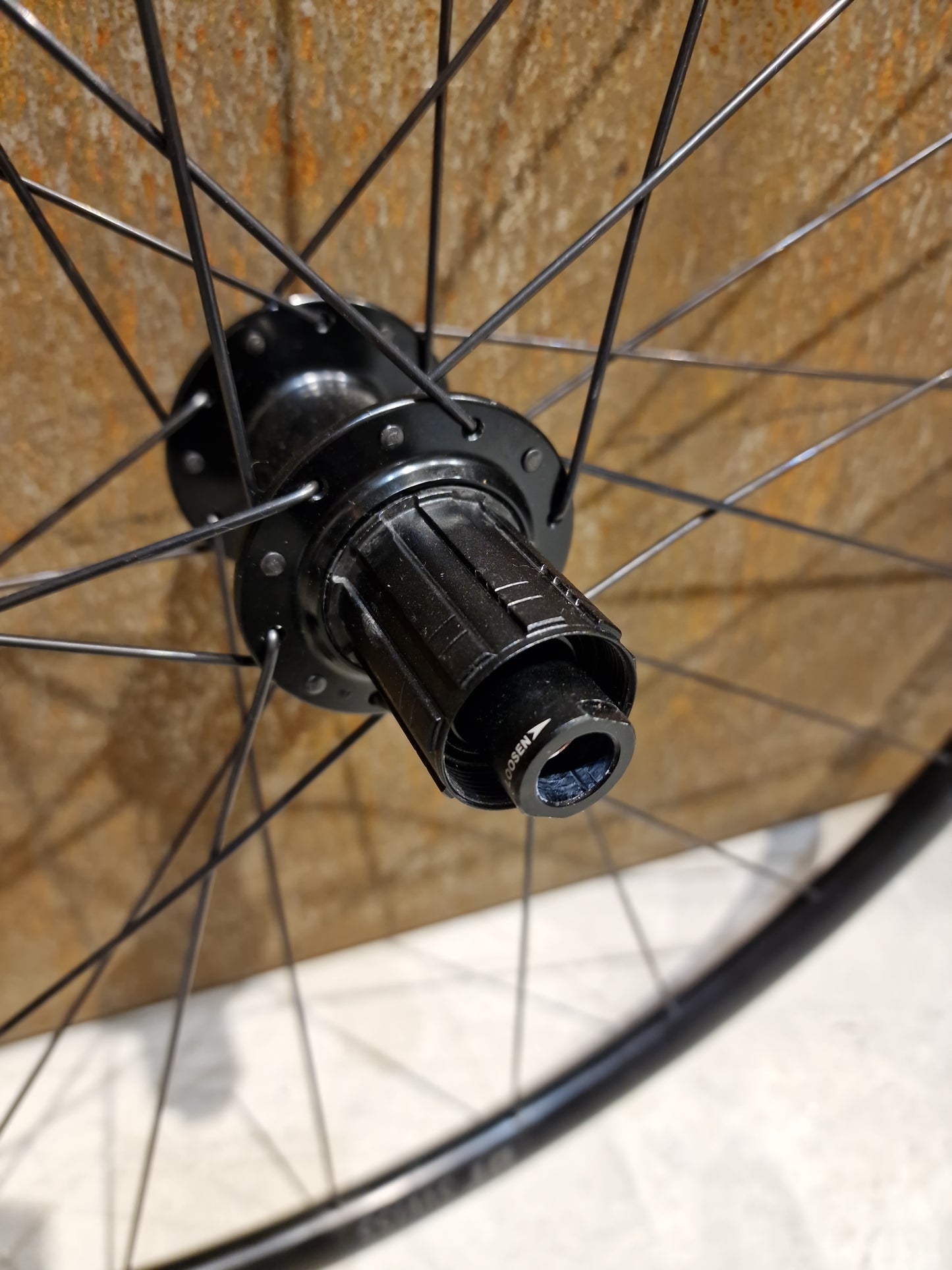 DT SWISS R470 SPECIALIZED LAUFRADSATZ DISC