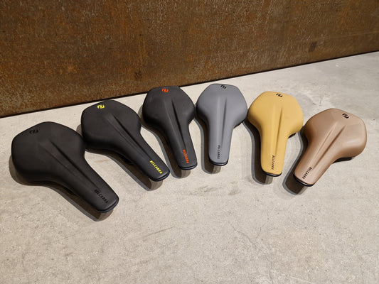 SYNCROS BELCARRA REGULAR SATTEL DIVERSE FARBEN